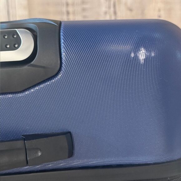 Travelers Club Madison 1Pc Expandable Spinner Luggage suitcase - Picture 11 of 15